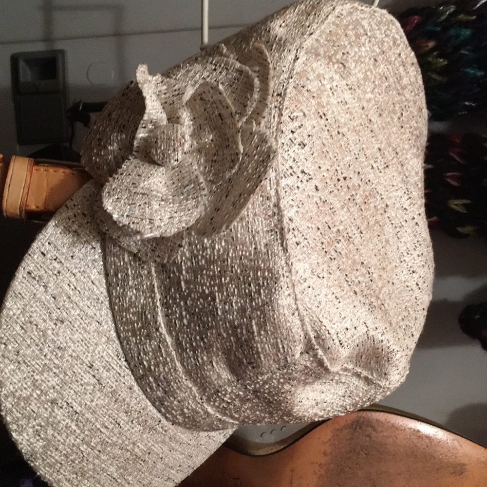 Hat - Picture 2 of 7